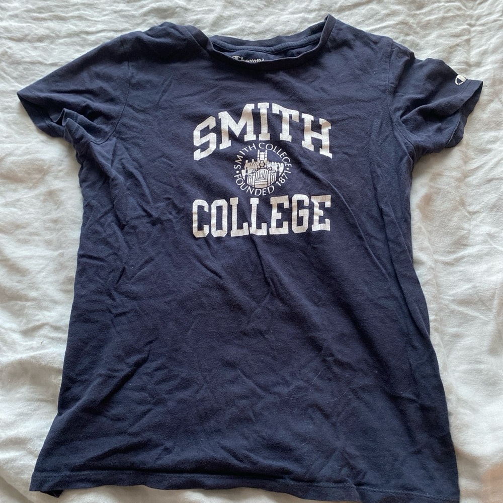 Women’s Smith College t-shirt